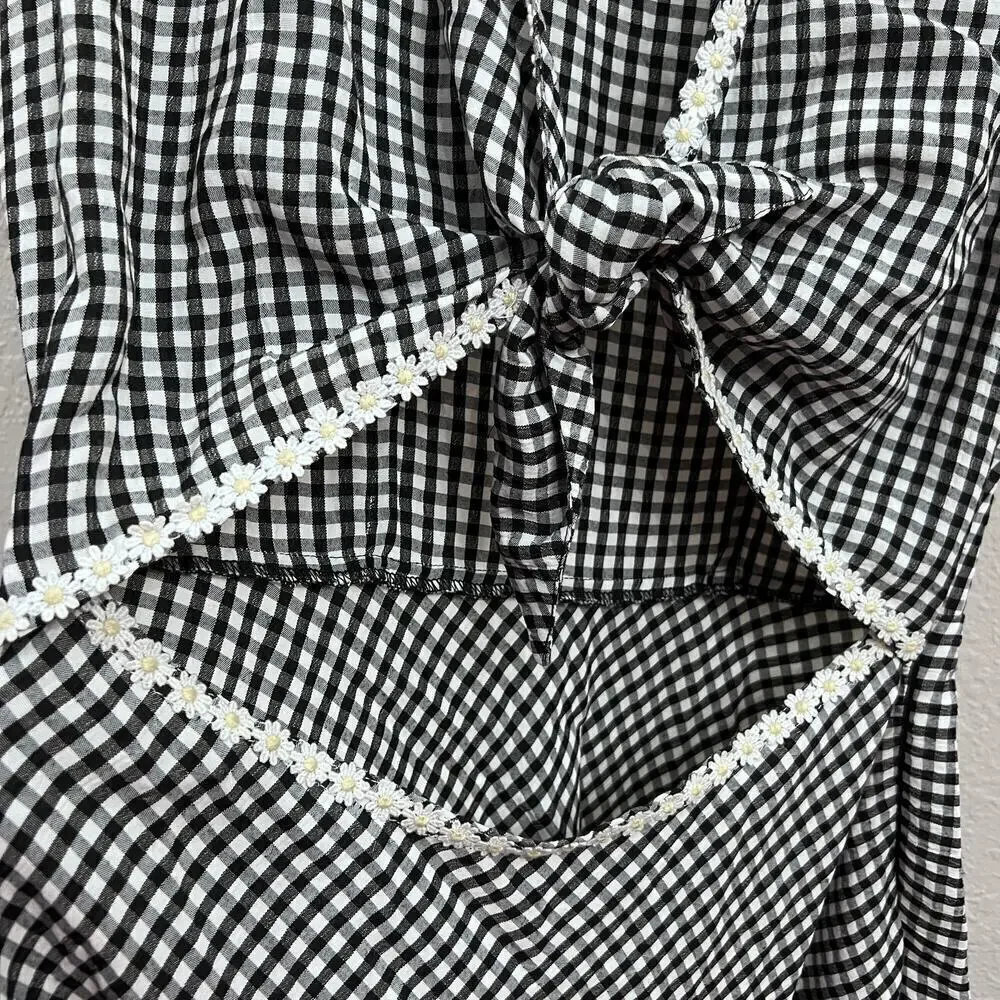NEW SOLID AND STRIPED BLACK WHITE GINGHAM PRINT CUTOUT KNEE LENGTH DRESS MEDIUM